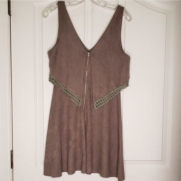 Altar'd State Dress - Picture 4 of 8